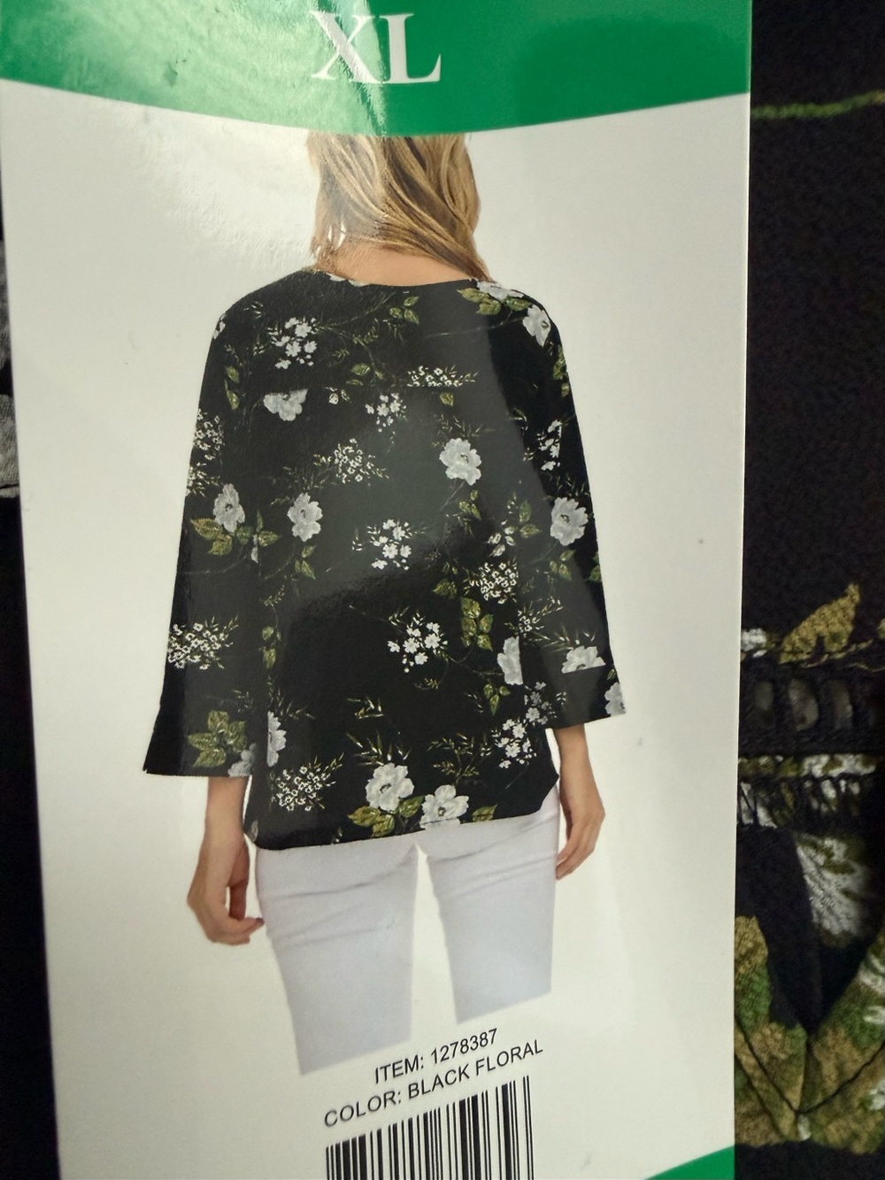 Fever Black Floral V-Neck Blouse - Picture 2 of 4